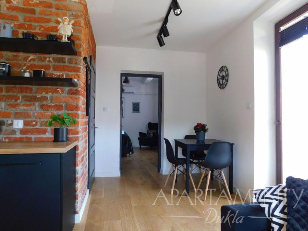 Apartamenty Dukla Exterior foto